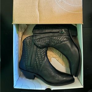 Urban Outfitters Monty Woven Cowboy Boots Black 7WS